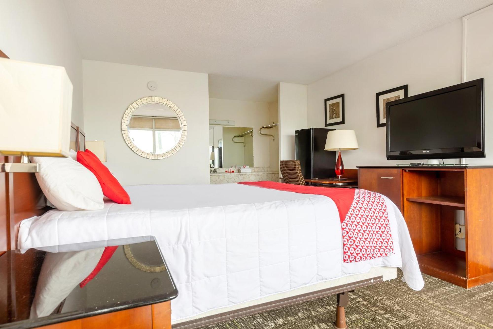 Hotel Oyo At Chicago International Airport, Il