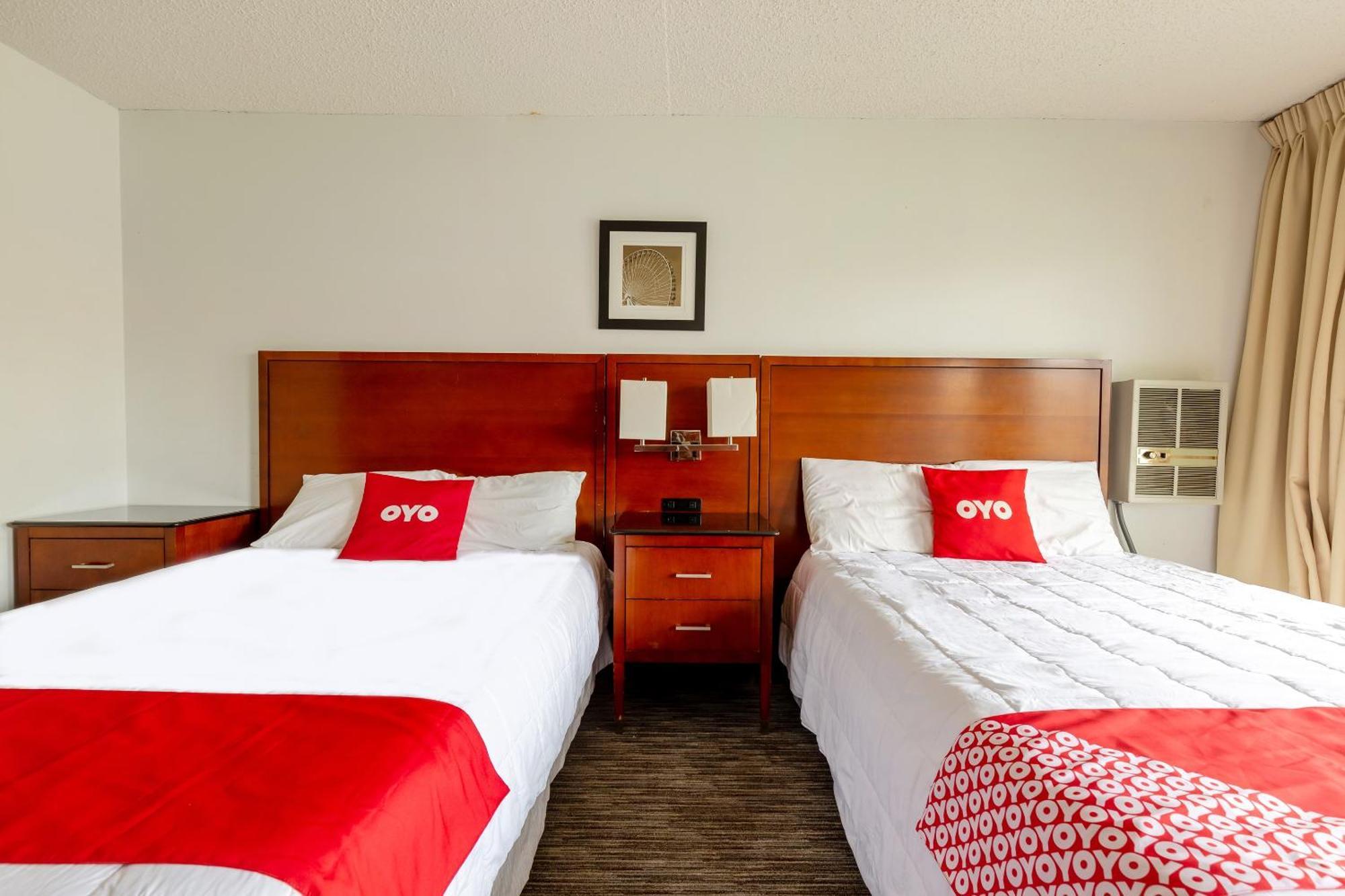 Hotel Oyo At Chicago International Airport, Il Rockford